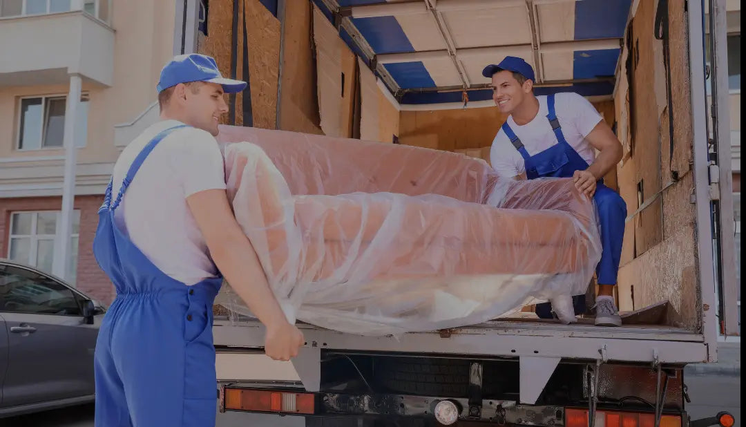 Wer holt gebrauchte Möbel kostenlos ab?
